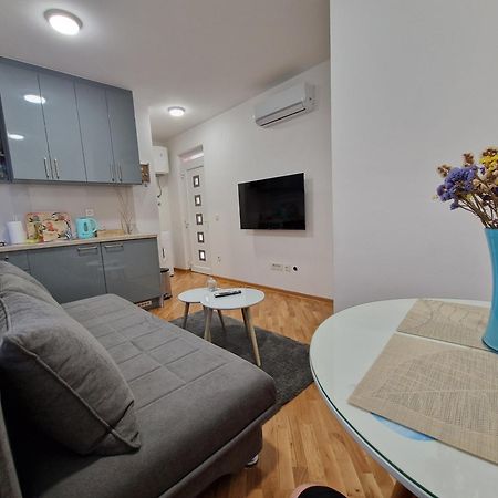 Villa Tamara With Garden And River View - Free Private Parking - Garage Mostar Exterior photo
