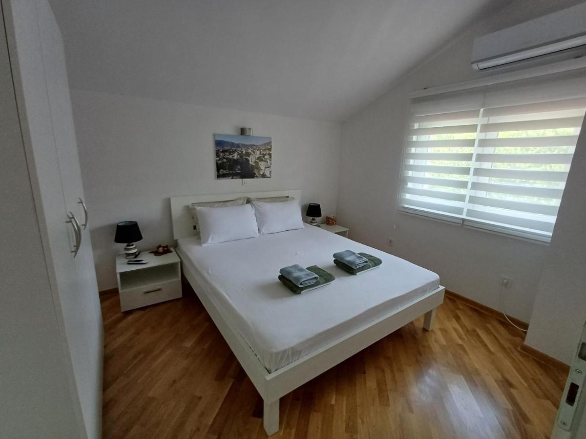 Villa Tamara With Garden And River View - Free Private Parking - Garage Mostar Exterior photo