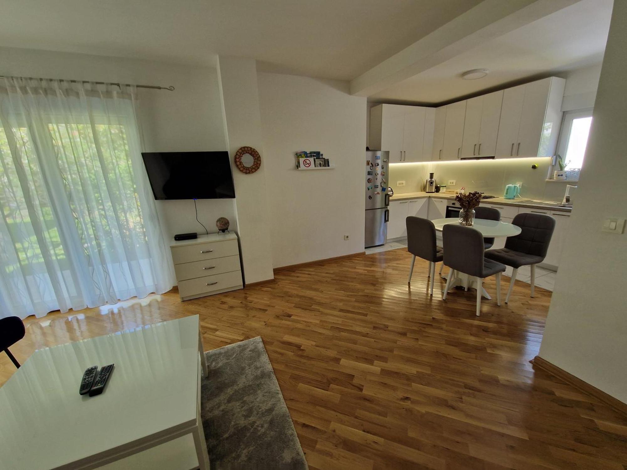 Villa Tamara With Garden And River View - Free Private Parking - Garage Mostar Exterior photo